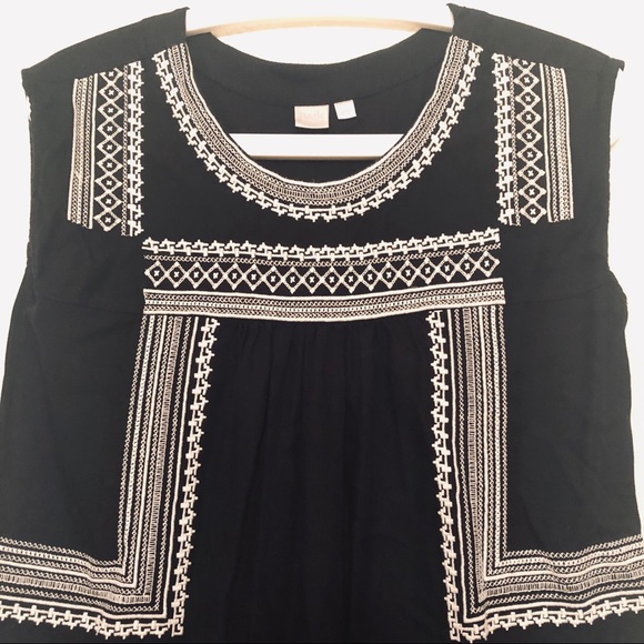 Tunic - embroidered black and white / S - Picture 2 of 3